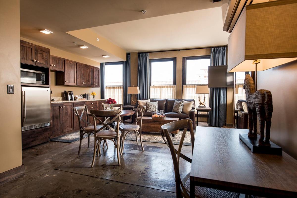 Frontier Hotel Pawhuska Kültér fotó